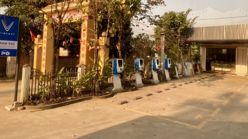 Hà Nội: Trạm sạc VinFast - Trạm dừng nghỉ Sữa Hải Lâm Viên